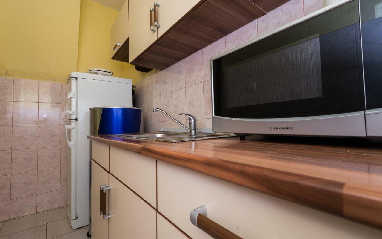 Apartments Azzurro บลัตเซ ภายนอก รูปภาพ