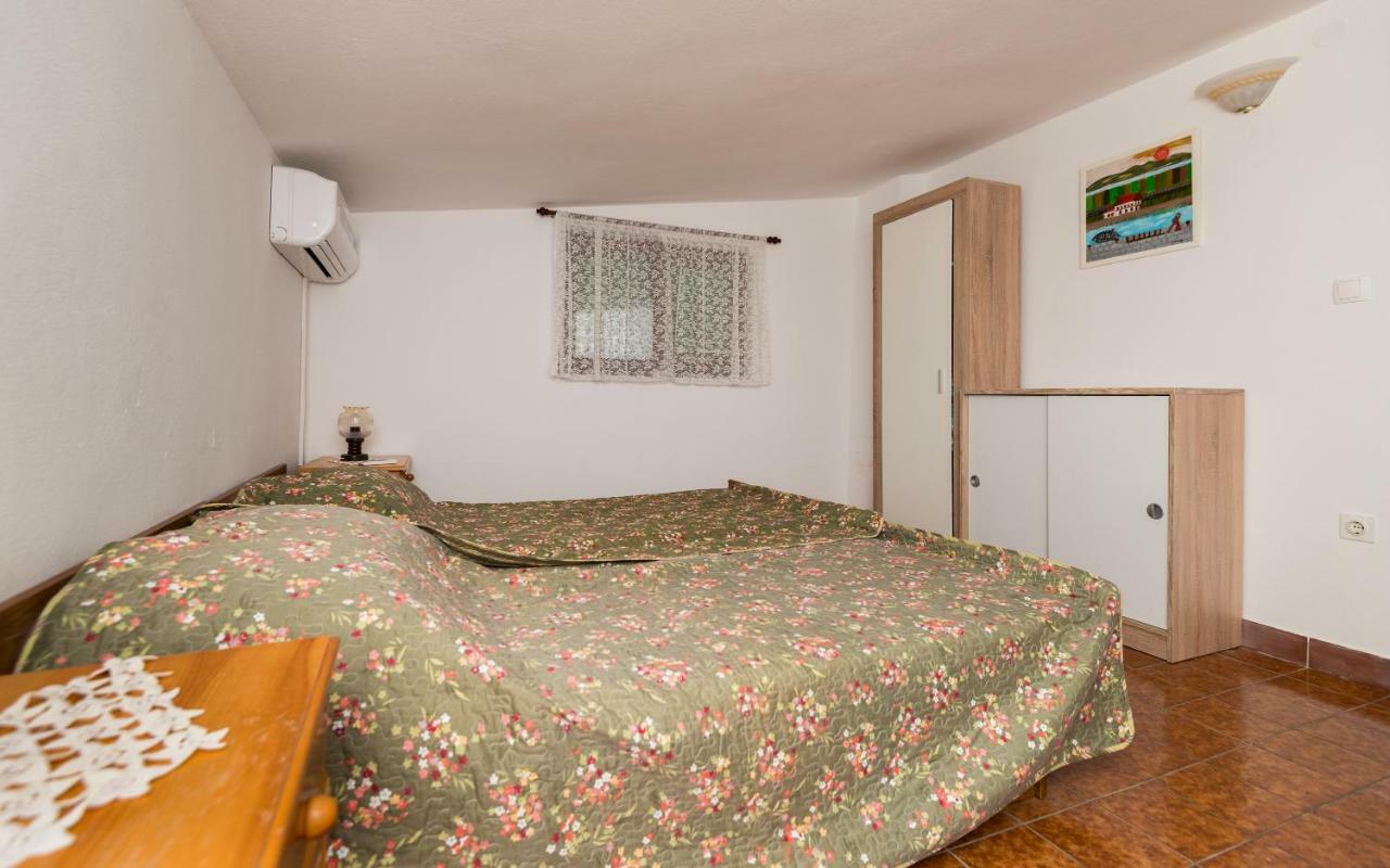 Apartments Azzurro บลัตเซ ภายนอก รูปภาพ