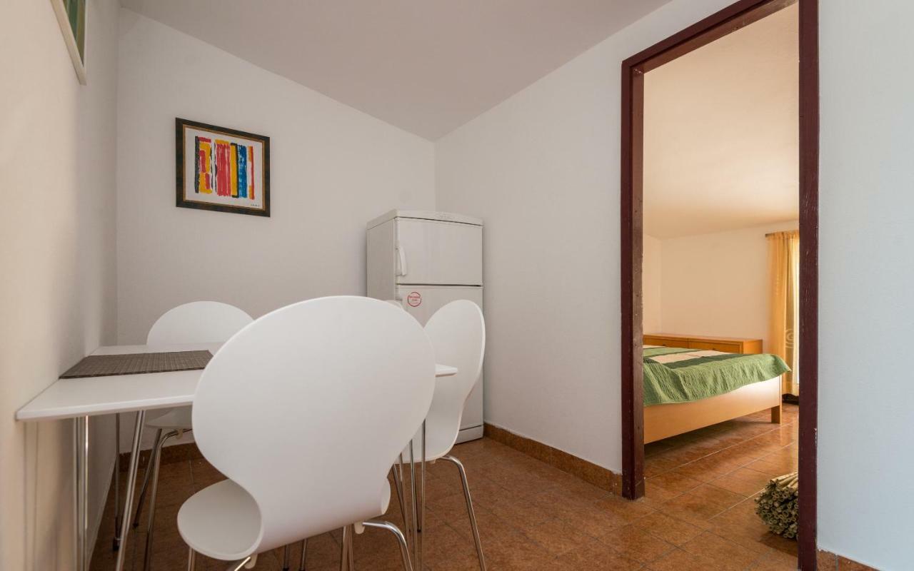 Apartments Azzurro บลัตเซ ภายนอก รูปภาพ